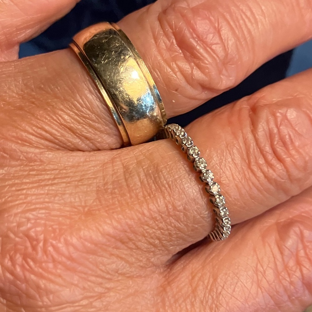 Trade for C🌺Gone Genuine natural diamonds & 14k w/g eternity flexible ring - Picture 3 of 7